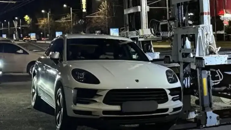 В Кишинёве подросток на Porsche превысил скорость на 50 км
