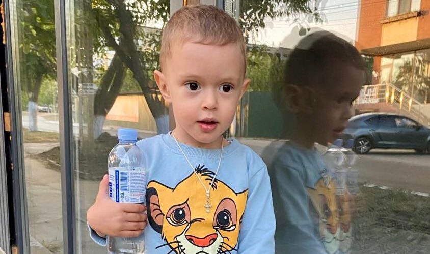 3-летний ребенок, пострадавший в ДТП в Комрате, выписан из больницы