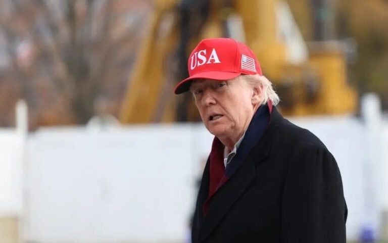 С сентября состояние президента США Дональда Трампа сократилось на 1,1 миллиарда долларов.