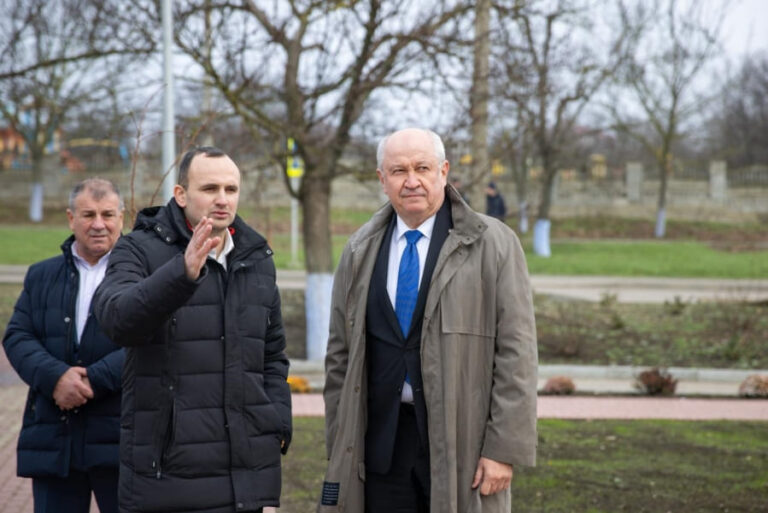 Премьер-министр Александру Мунтяну посетил Чок-Майдан