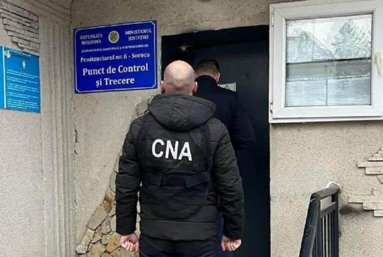 Начальника отдела тюрьмы в Сороках задержали по делу о коррупции