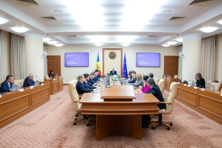 Правительство Молдовы утвердило бюджет на 2026 год с упором на инвестиции