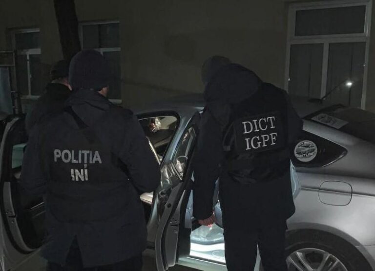 Двух граждан Непала хотели обмануть и ограбить жители Хынчешт