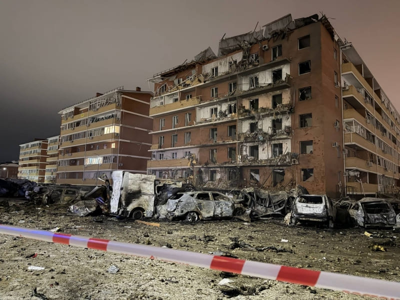 В Адыгее российская ракета ПВО упала на жилой дом