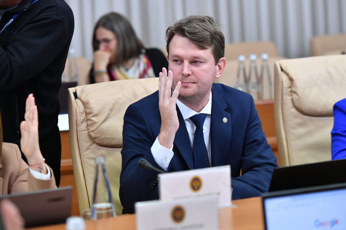 Гаврилицэ о зарплатах в госсекторе до ограничений