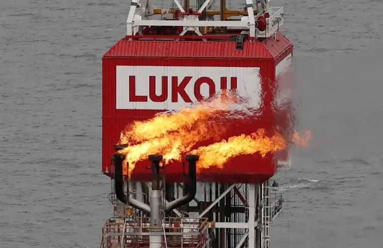 Две американские компании готовят сделку по покупке зарубежных активов Lukoil — Reuters