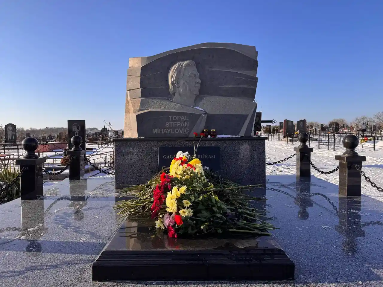 В Комрате почтили память первого главы Гагаузии Степана Топала