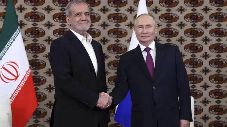 Владимир Путин и Масуд Пезешкиан