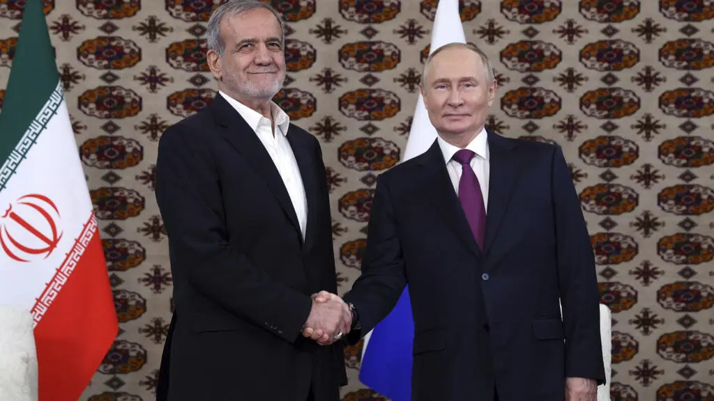 Владимир Путин и Масуд Пезешкиан