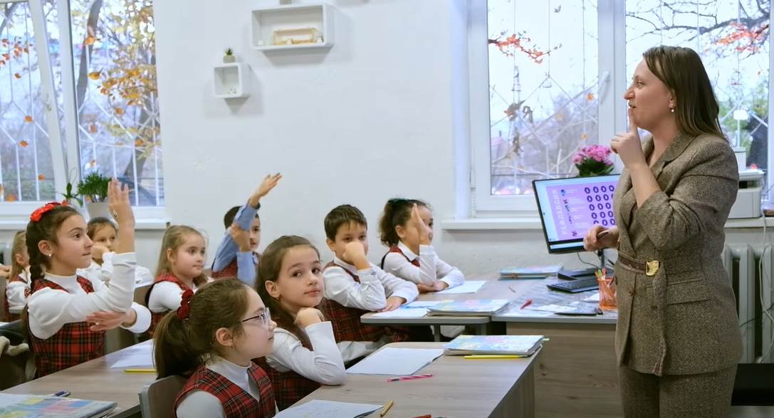 Как школе в Молдове подключиться к пилотной программе мультиязычного обучения