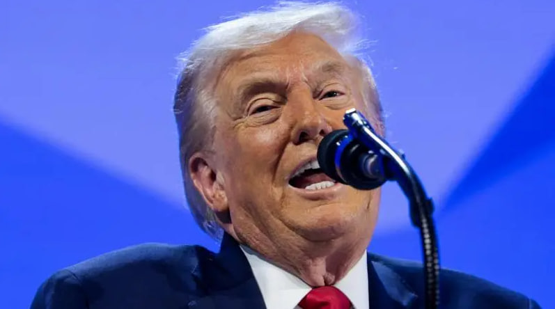 Дональд Трамп выступил с обращением на форуме в Давосе
