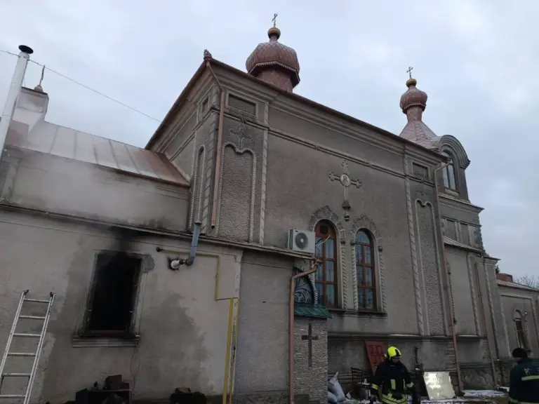 В Дрокиевском районе чуть не сгорела церковь из-за котла