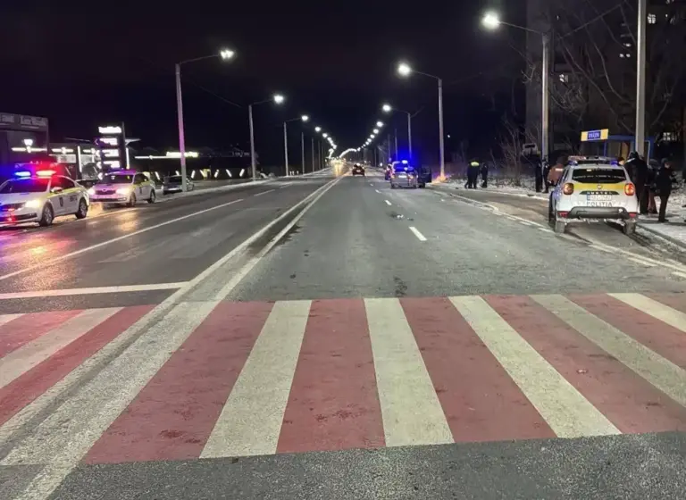 В Страшенском районе машина сбила двух детей на пешеходном переходе
