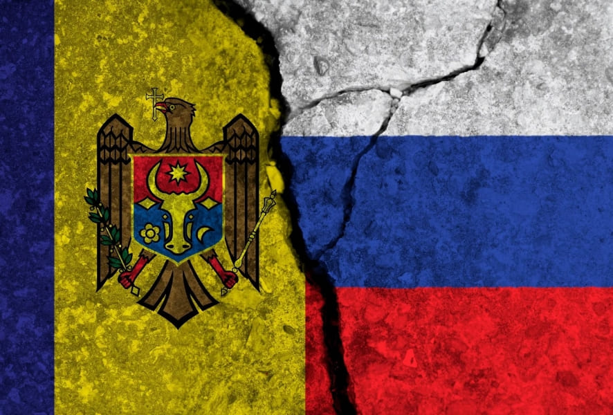 Под контролем ФСБ: как граждане Молдовы с российскими паспортами пытались влиять на политику страны