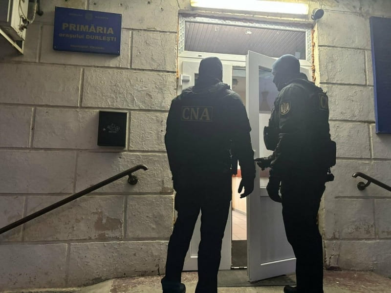 В мэрии Дурлешт проходят обыски по делу о хищении государственных земель
