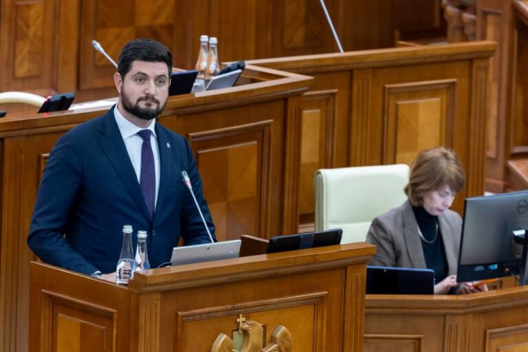 вотум недоверия министру энергетики провалился