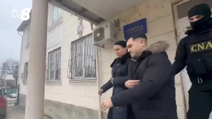 Мэра и вице-мэра Дурлешт арестовали на 30 суток по делу о хищении госземель