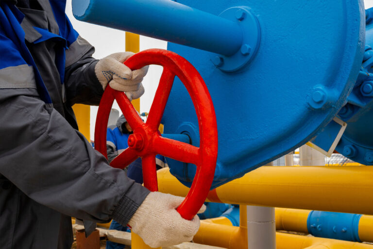 Венгрия прекратит поставлять газ Украине, пока не  восстановят транзит по нефтепроводу «Дружба»