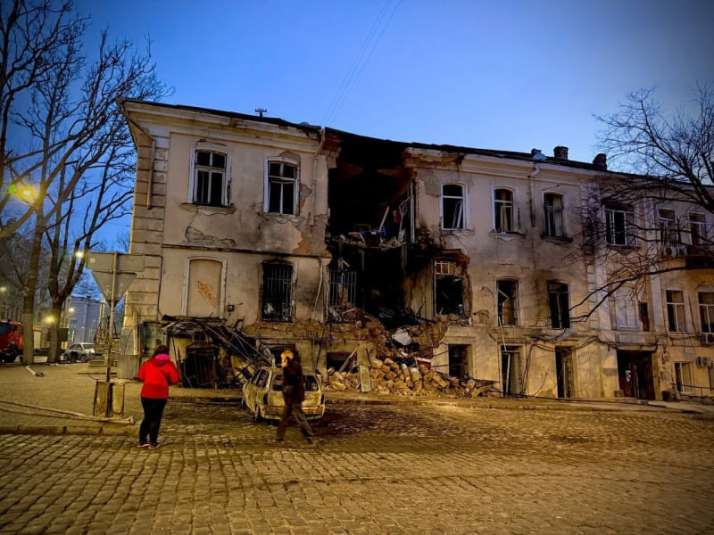 В Одессе после ночной атаки дронов повреждены дома, есть пострадавшие