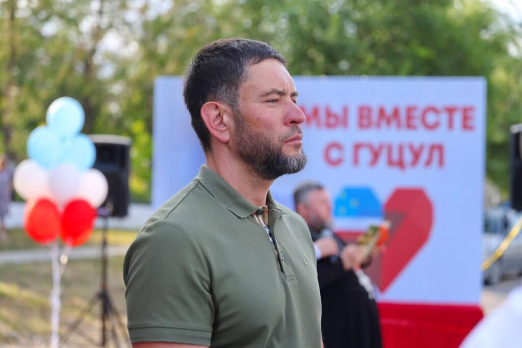 Виктор Петров