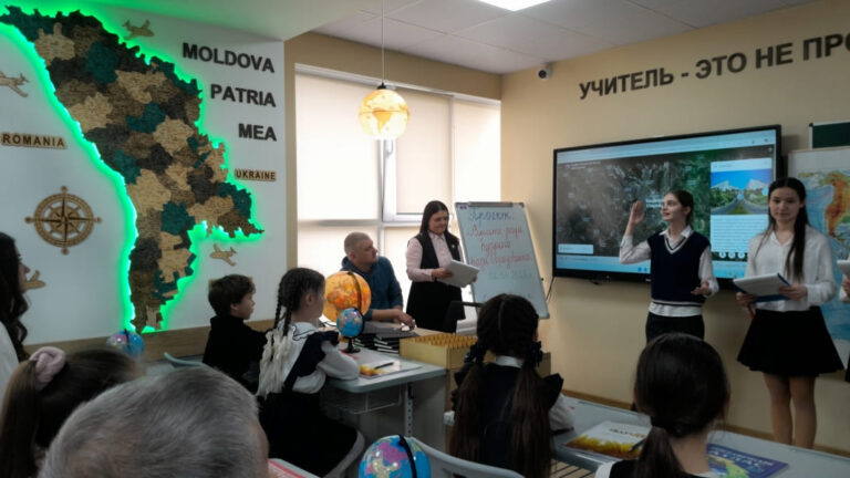 Братья-выпускники обновили кабинет географии в родном лицее в Конгазе