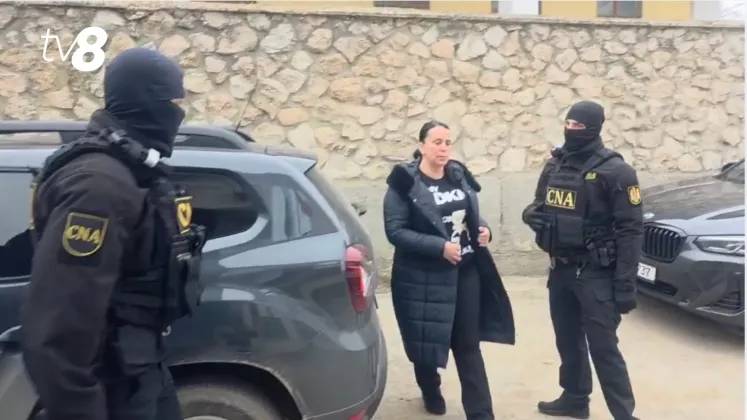 Мэра Дурлешт и её заместителя, арестованных по делу о хищении госземель, освободили из под домашнего ареста