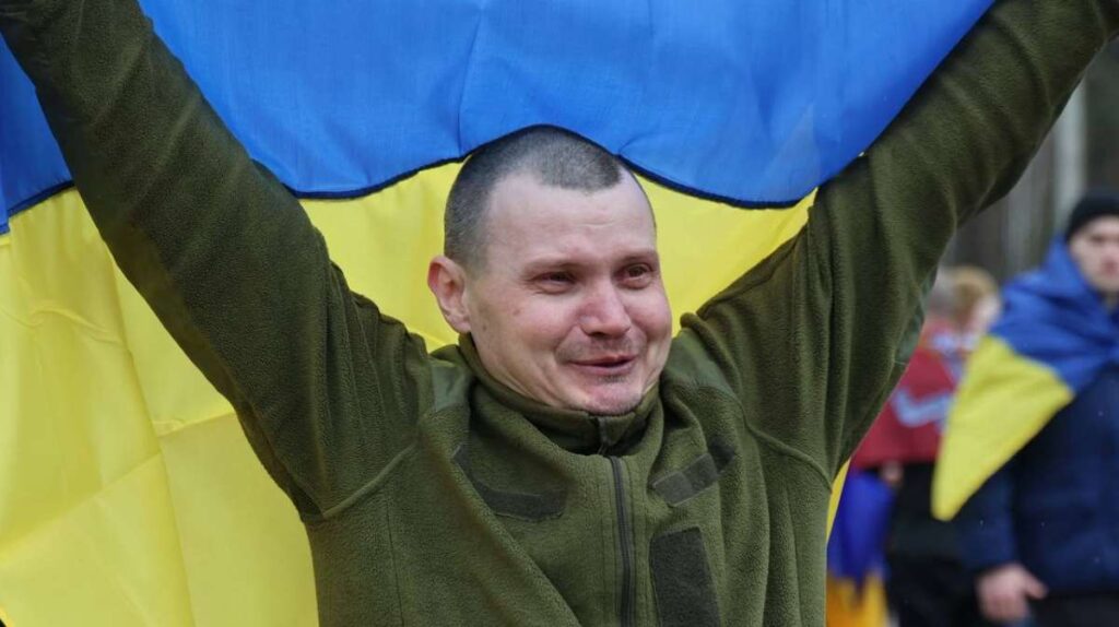 По данным Координационного штаба по вопросам обращения с военнопленными Украины, на родину вернулись 182 человека — 175 военнослужащих и 7 гражданских.