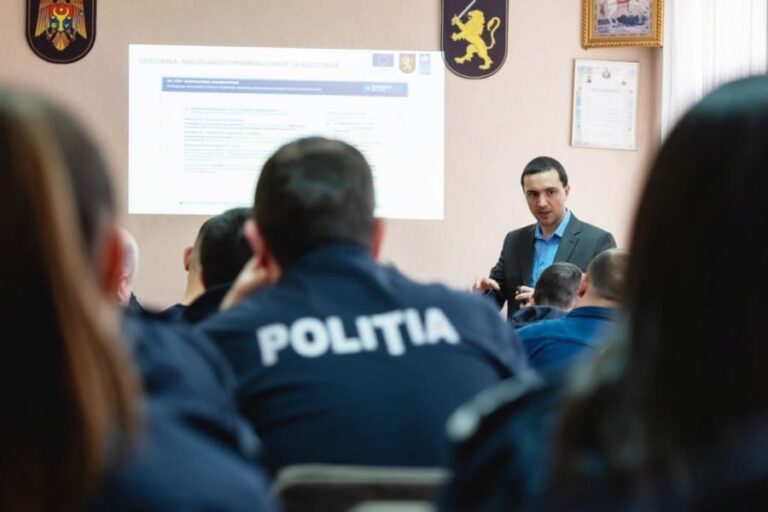 В Молдове полицейские прошли обучение по выявлению электоральной коррупции