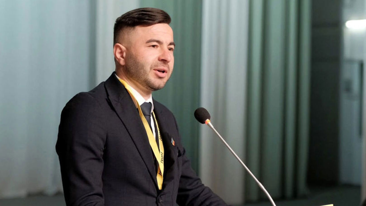 Дети семьи Вартик остаются с отцом, несмотря на уголовное дело — министр труда