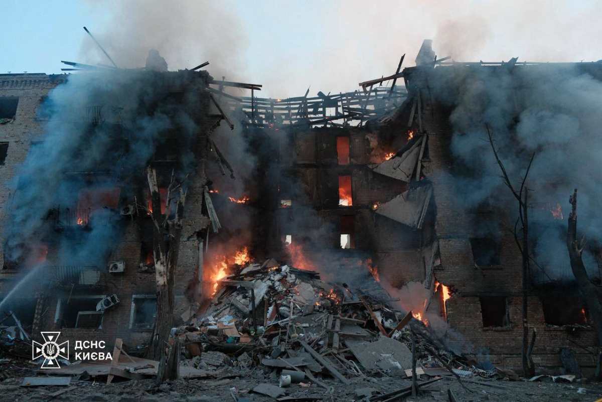 Россия ударила по Киеву и применила «Орешник»: жертвы и десятки раненых