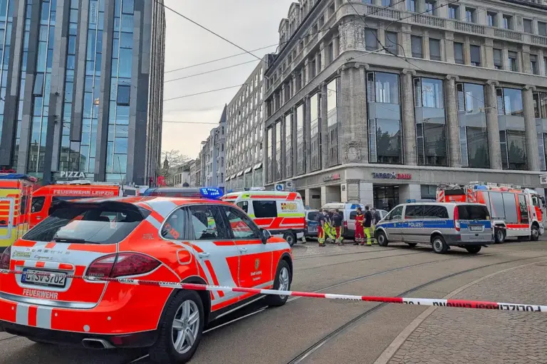 Автомобиль въехал в толпу в пешеходной зоне в центре Лейпцига