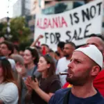В Албании вспыхнули протесты — зять Трампа строит курорт в заповедной зоне