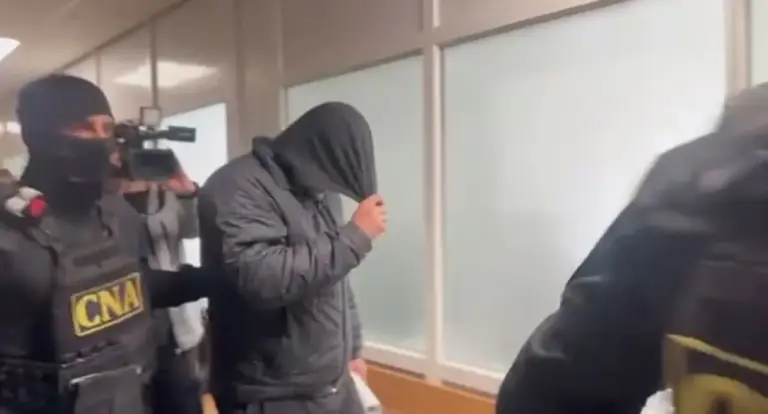 Полицейских с Ботаники, подозреваемых во взятках от наркоторговцев, выпустили из СИЗО