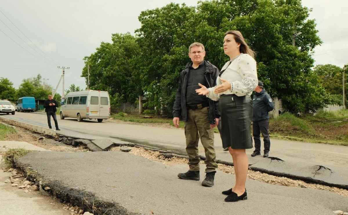 Игорь Гросу приехал в пострадавшие от ливней сёла, к ликвидации последствий привлекли военных