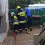 Ливни в Молдове: спасатели откачивают воду и буксируют автомобили