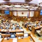 Парламент Молдовы одобрил правила «адекватной зарплаты»: как по-новому будут считать минималку и при чём тут ЕС