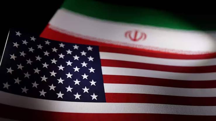 США сняли санкции с иранской нефти на фоне «продуктивных переговоров»