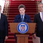 Президент Румынии сменил кандидата в премьеры: вместо Еуджена Томака правительство может возглавить Адриан Вештя