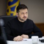 «Россия снова выбирает войну». Зеленский ответил Путину после отказа от встречи