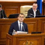 Выборы в Гагаузии, Турция и Шор: Тофан ответил на вопросы Узуна в парламенте и сделал ему замечание
