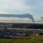 Дроны атаковали Подмосковье: под удар попали нефтебаза, склад Wildberries и жилые дома