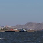 21 танкер за ночь: Украина заявила о крупнейшей атаке на российский нефтяной флот в Азовском море