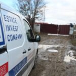 Бизнес-партнёр депутата Трубки продолжает стройку на Чеканах, несмотря на запрет суда