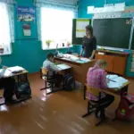 Школам и детсадам Молдовы разрешат перераспределять деньги на зарплаты педагогам