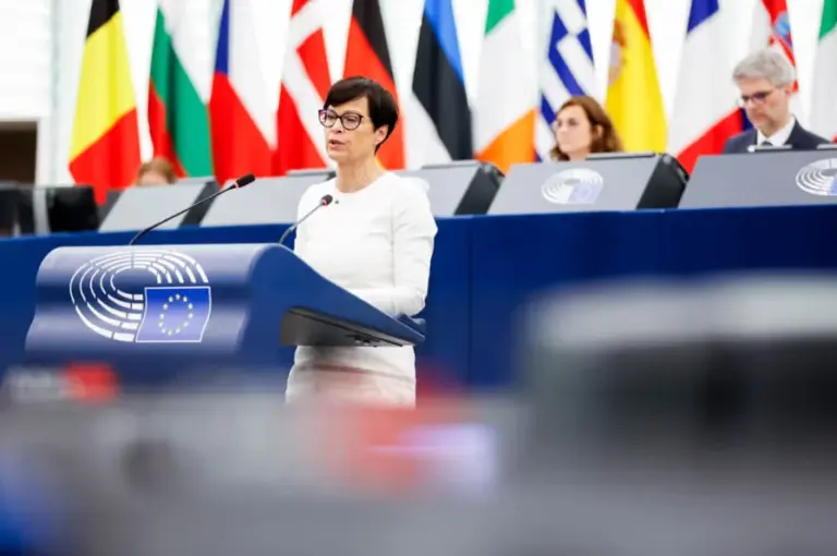 Европарламент заслушал доклад по Молдове и призвал открыть все кластеры переговоров о вступлении в ЕС