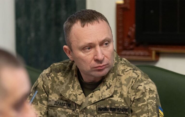 Зеленский сменил главкома ВСУ: вместо Сырского армию возглавит Михаил Драпатый