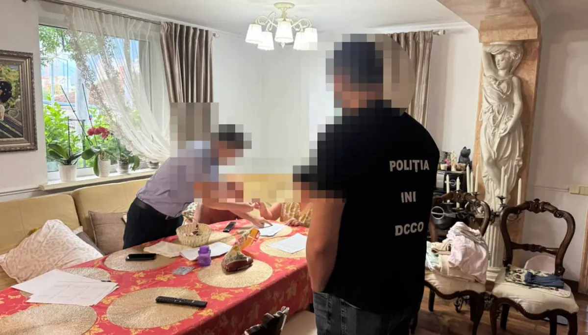В Молдове задержали 8 человек, работавших на мошеннический колл-центр