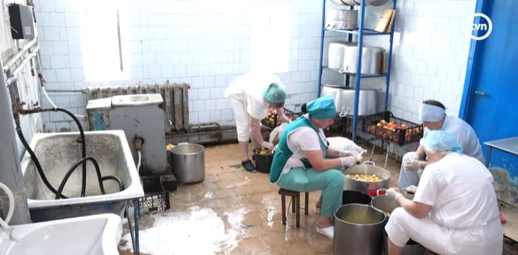 «Условия в пищеблоке не имеют никакого оправдания»: врио директора Бельцкой больницы уволили