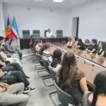 Уроки демократии в реале: как молодежь Гагаузии изучала работу депутатов в Кишиневе и Комрате