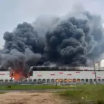 (ФОТО/ВИДЕО) Украина атаковала склад Wildberries и НПЗ в Рязани